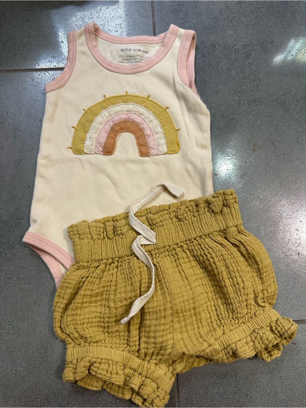 Wild Wawa 3/6 months Rainbow Tank Ruffle Bloomers Outfit Set Bundle